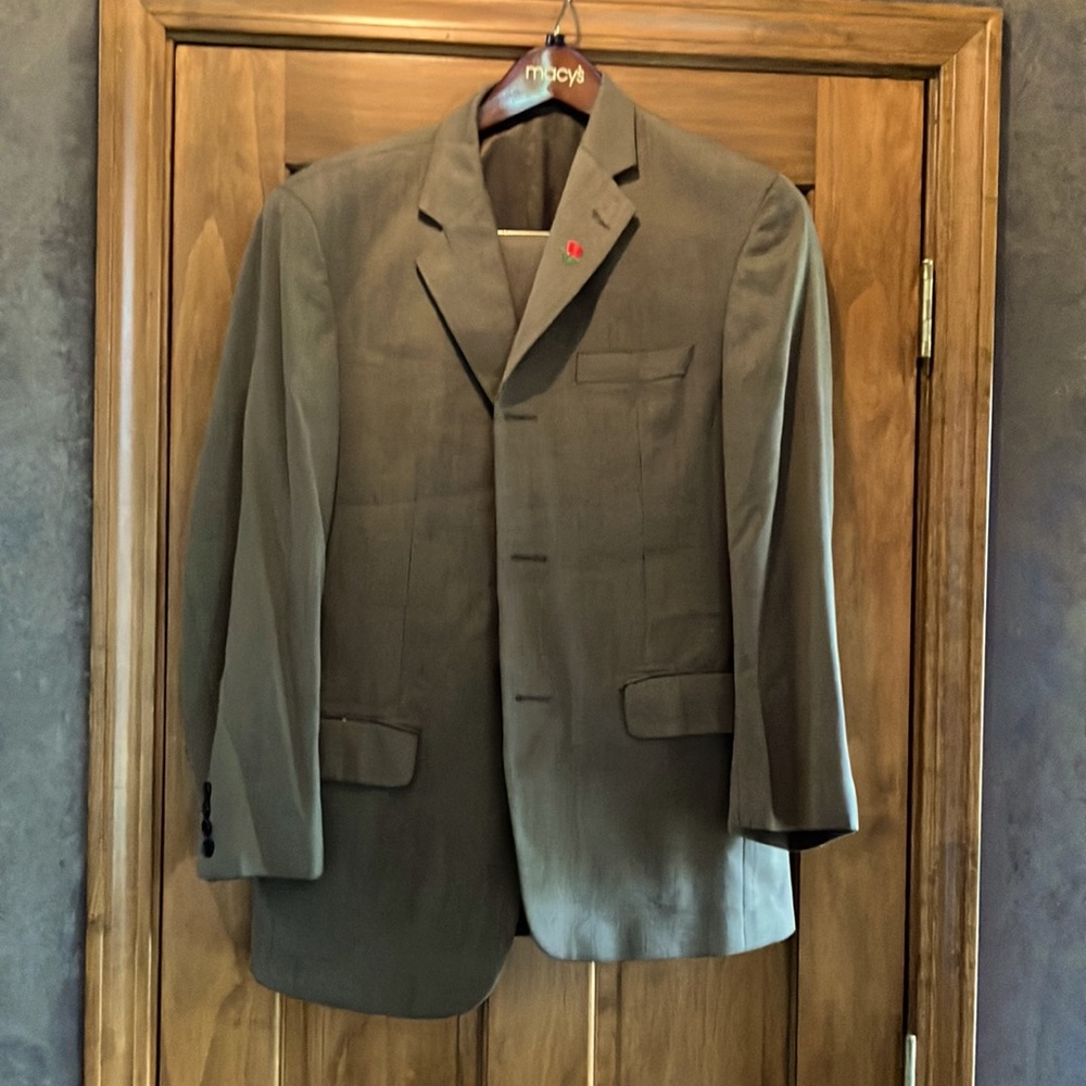 Andrew Fezza 40R suit with pants
